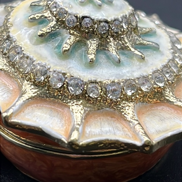 Nautilus shell enamel and rhinestone trinket box 2 x. 2.5 inches beachy colors - Picture 7 of 14